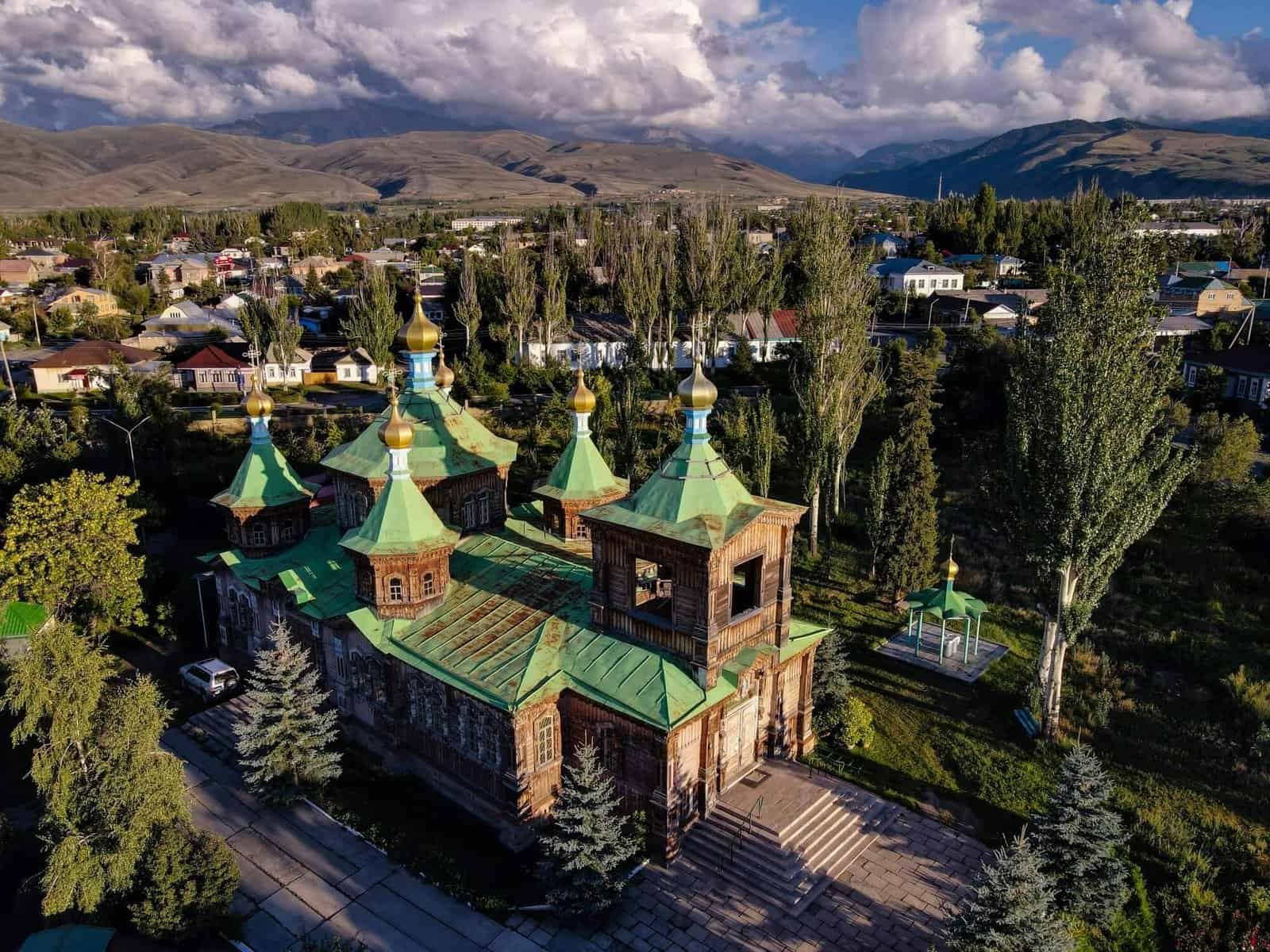 Karakol_Summer_Church Karakol in summer, Russian Orthodox Church